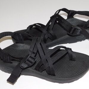 CHACO black z cloud X2 toe loop sandals women 8